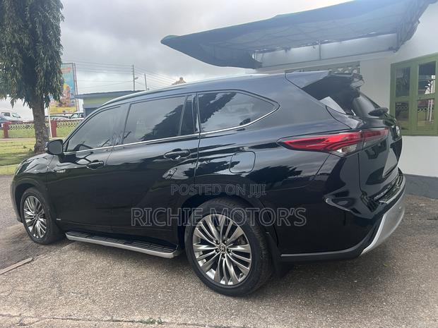 Toyota Highlander Platinum 2021 Black