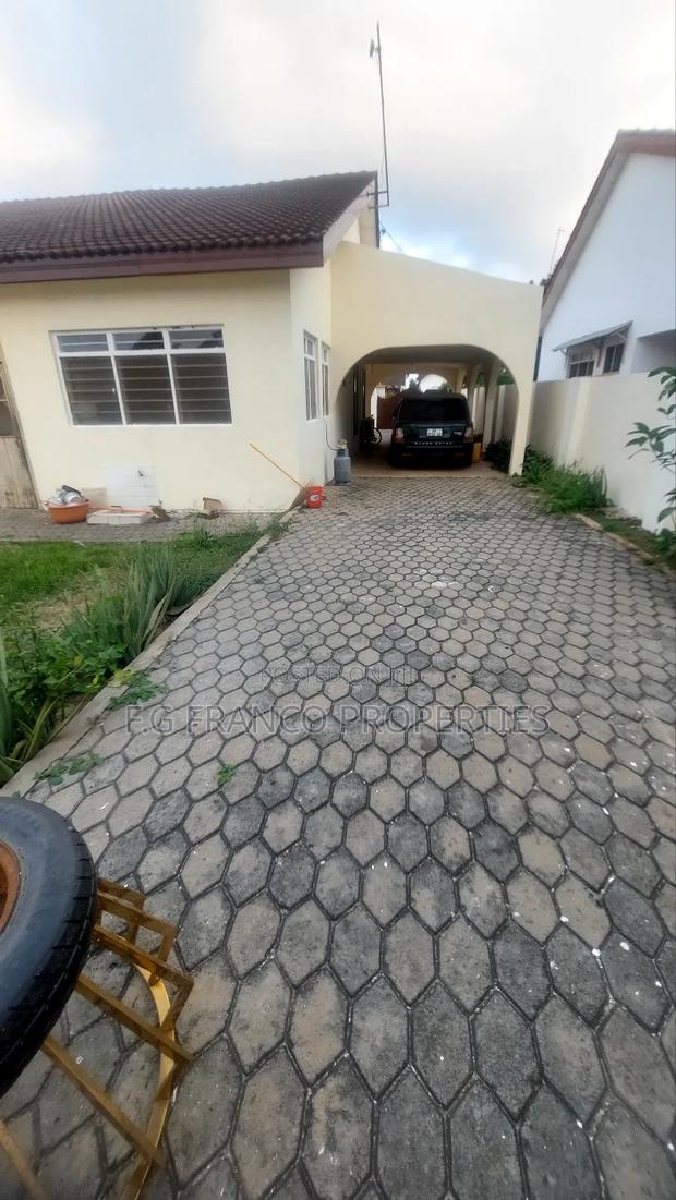 4bdrm House in Kg .Franco, Spintex for sale · Photo 4