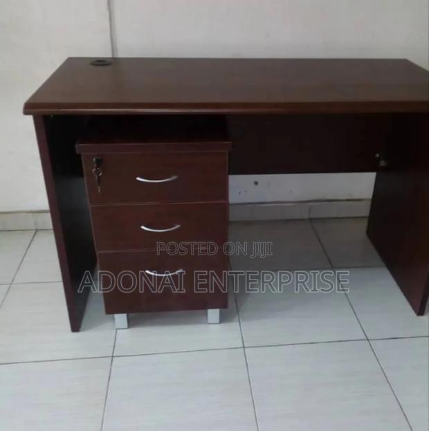 Office Table Hvgh654ub · Photo 1