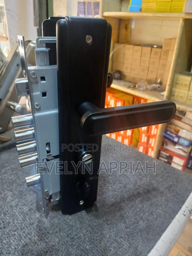 Black China Lock With Four Pins photo 4