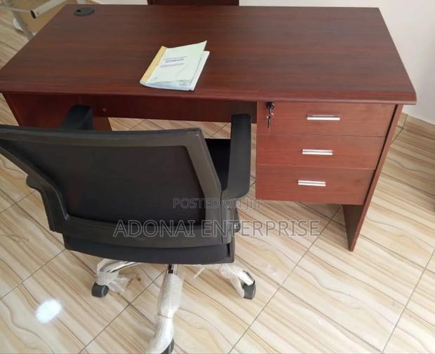 Office Table Tbxhg65dc · Photo 1