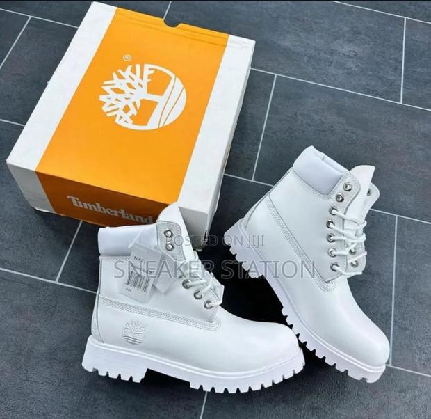 Authentic Timberland Boot All White · Photo 4