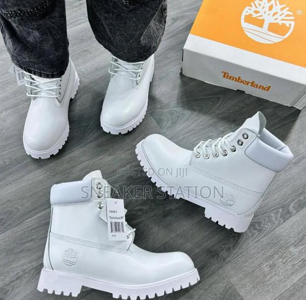 Authentic Timberland Boot All White · Photo 3