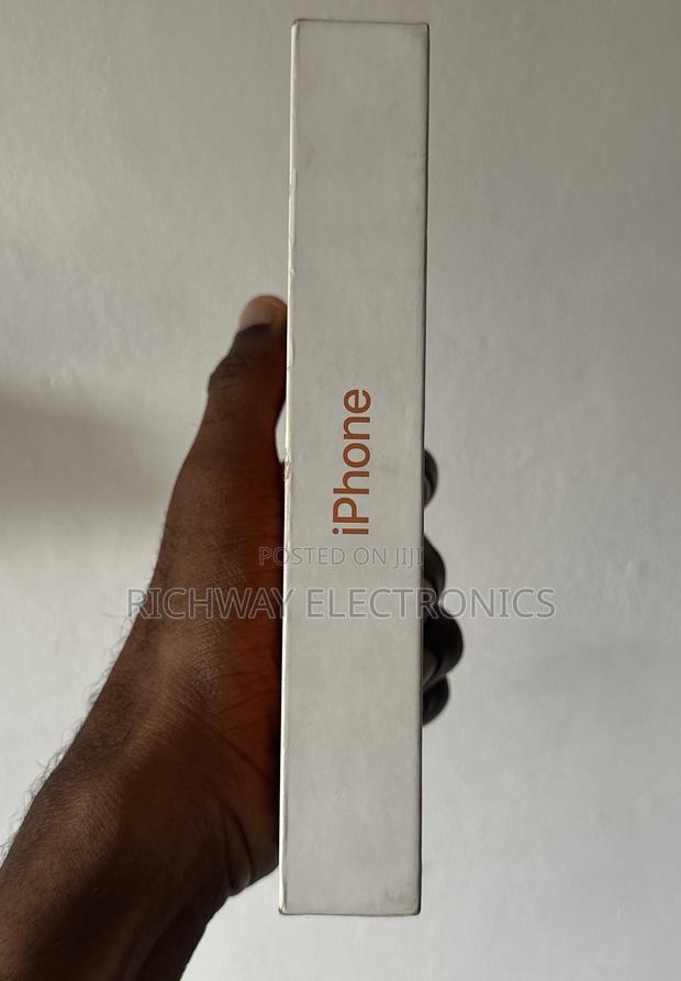 New Apple iPhone 17 Pro Max 256 GB Orange photo 3