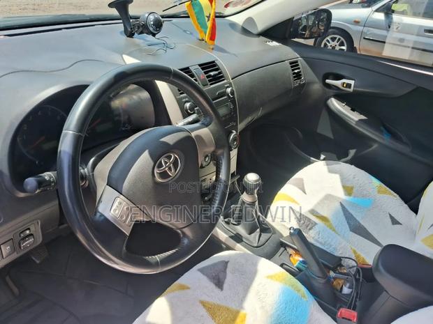 Toyota Corolla S 4dr Sedan (1.8L 4cyl 4A) 2010 Black photo 4