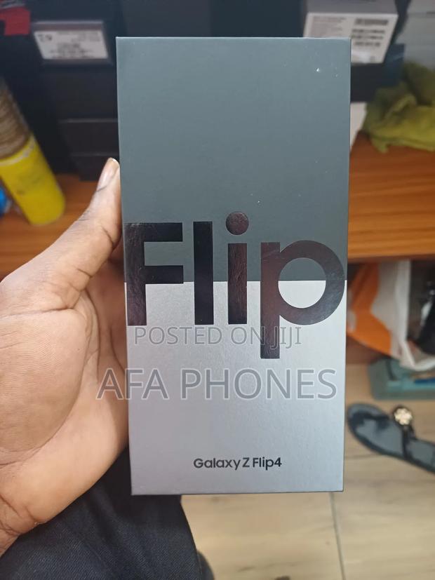 New Samsung Galaxy Z Flip4 512 GB Blue