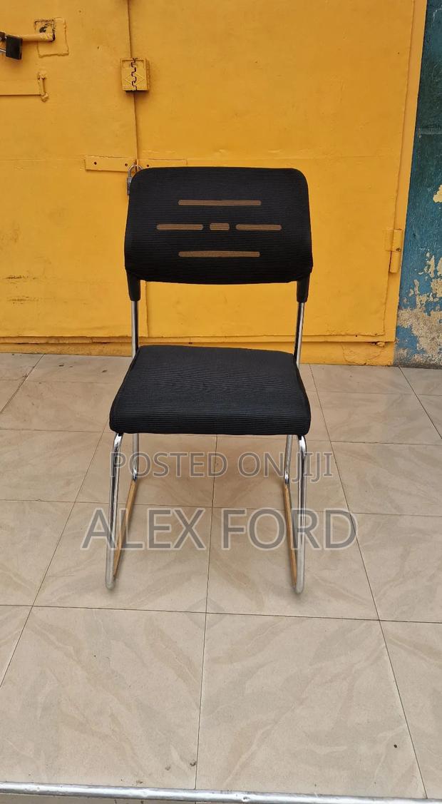Guest Chairs · Photo 4