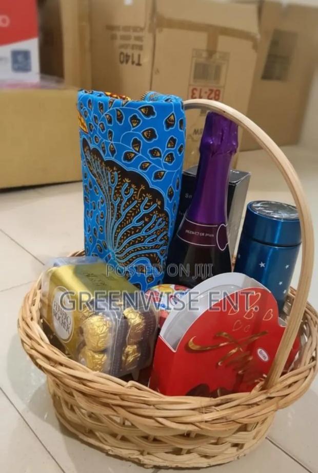 Deluxe Celebration Gift Hamper - Perfect For Every Occasion photo 3
