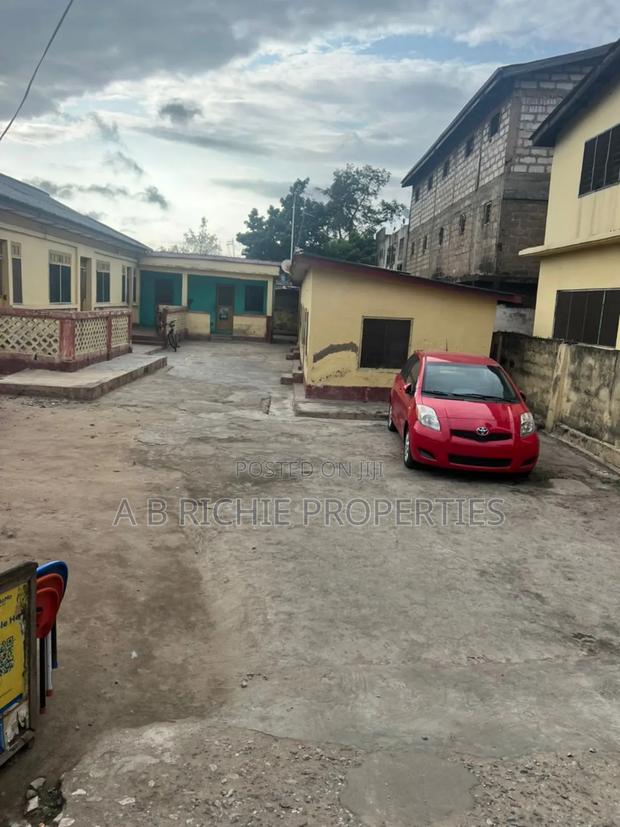 70x120 Commercial Free Hold For Sale · Photo 3
