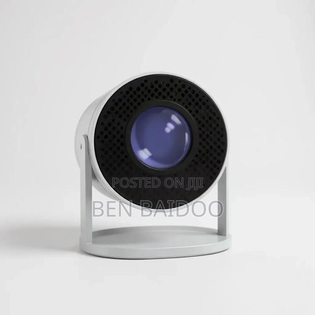 Ultra Hd Smart Projector · Photo 3