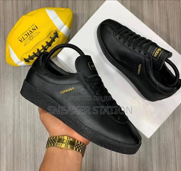 Adidas Topanga All Black · Photo 3