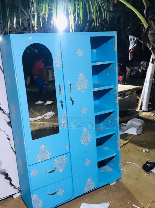 Two in One Wardrobe/Shoerack · Photo 3
