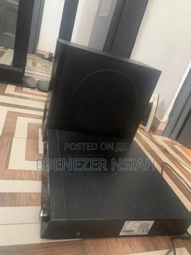 Samsung Home Theater · Photo 2
