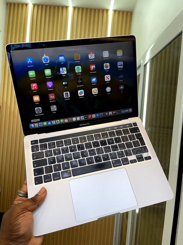 Laptop Apple MacBook Pro 2020 16GB Intel Core I5 SSD 500GB photo 5