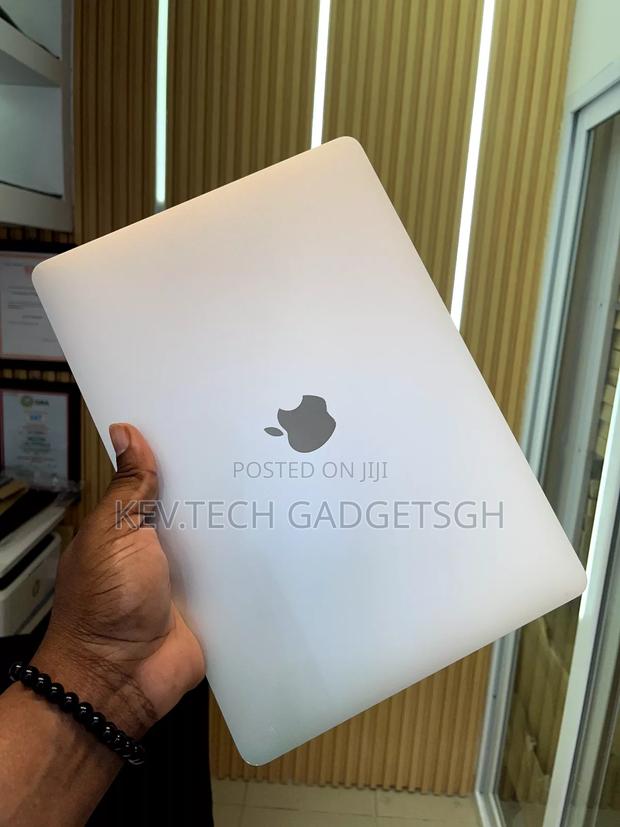 Laptop Apple MacBook Pro 2020 16GB Intel Core I5 SSD 500GB photo 6