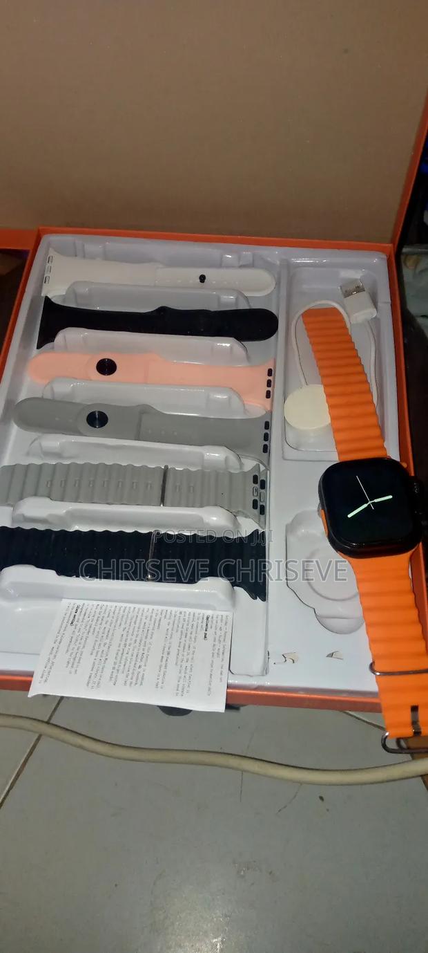Smart Watch With 7 Straps