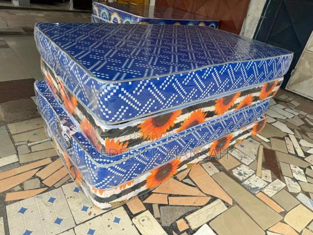One and Half Mattress for Sale · Photo 2