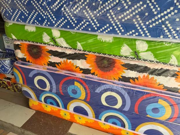 One and Half Mattress for Sale · Photo 2