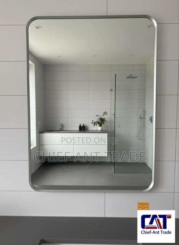 Mirror 800 - 60cm*60 White · Photo 4