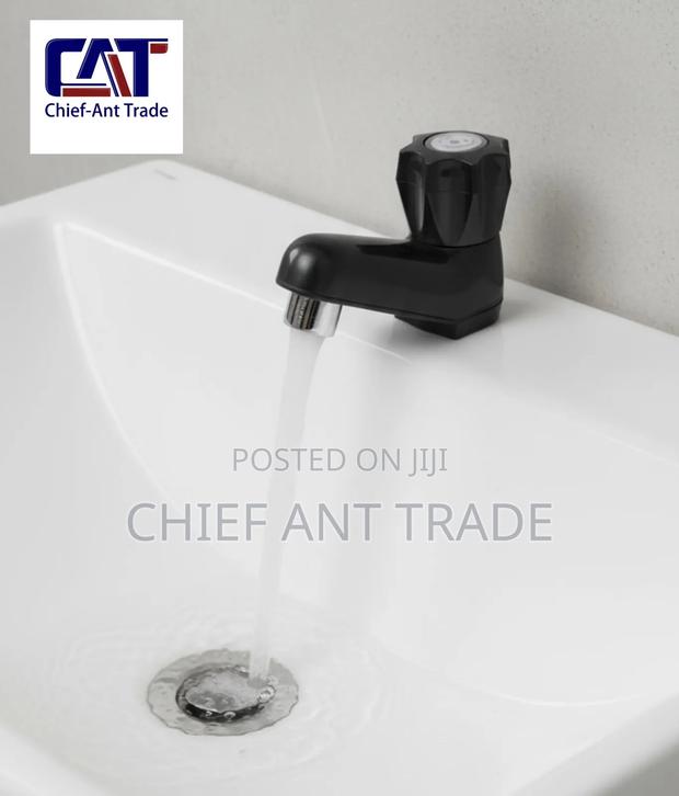 PVC Basin Faucet Black · Photo 2