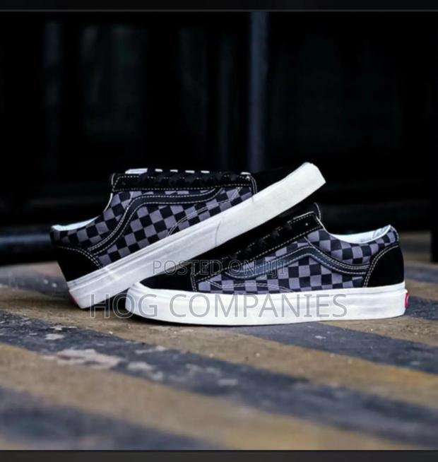 Vans Off the Wall Checker Board Sneakers Kick Shoe · Photo 4