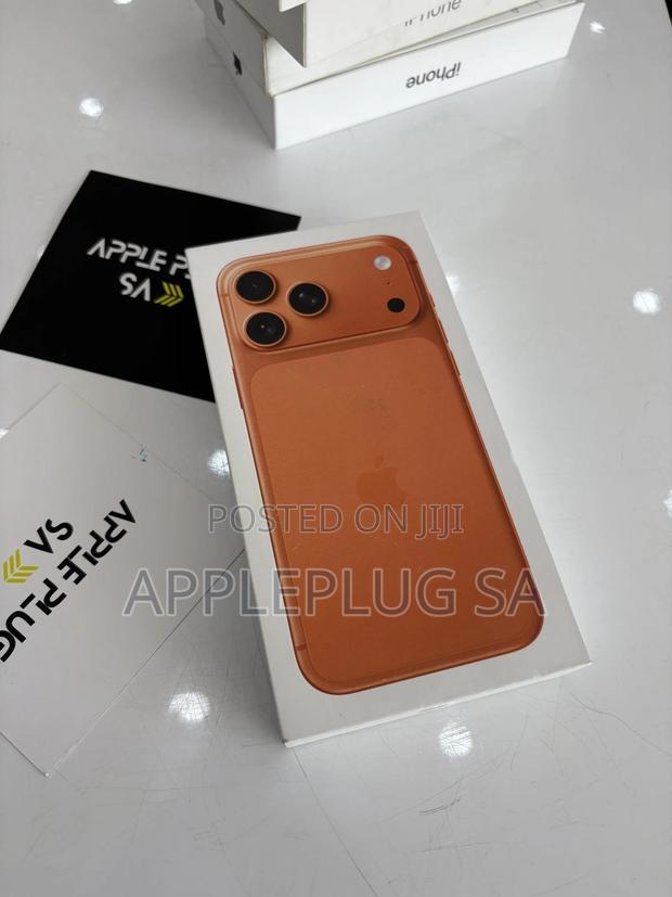 New Apple iPhone 17 Pro Max 256 GB Orange photo 2