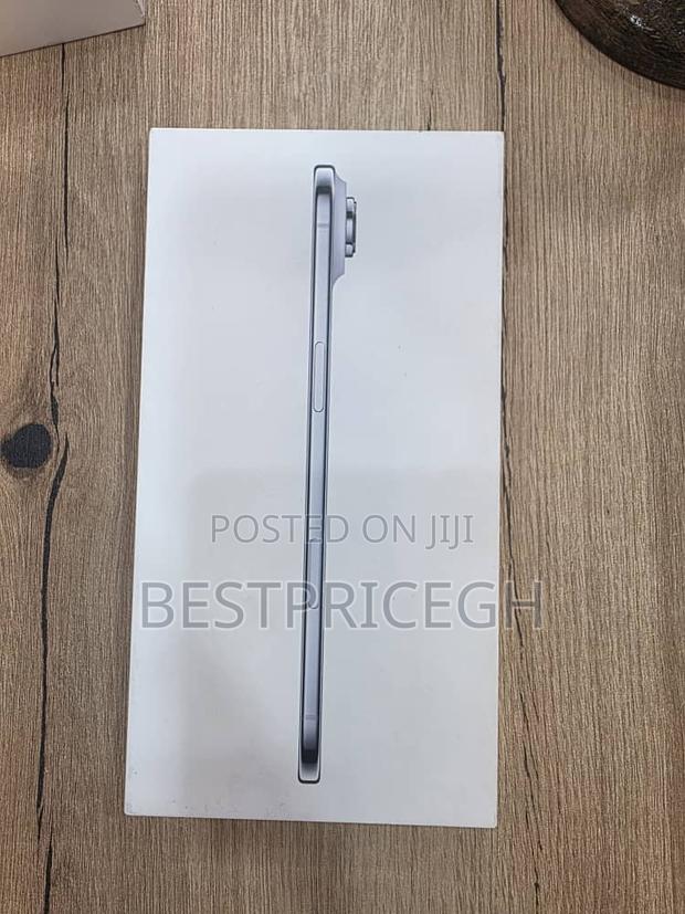 New Apple iPhone Air 256 GB Silver