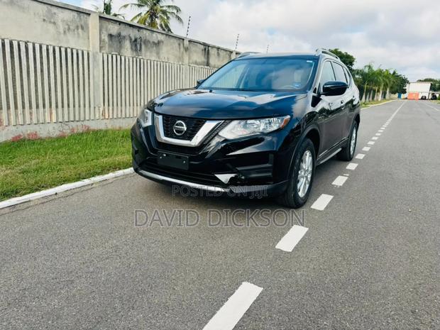 Nissan Rogue SV AWD 2018 Black