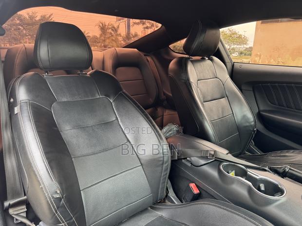 Ford Mustang GT Fastback 2018 Blue