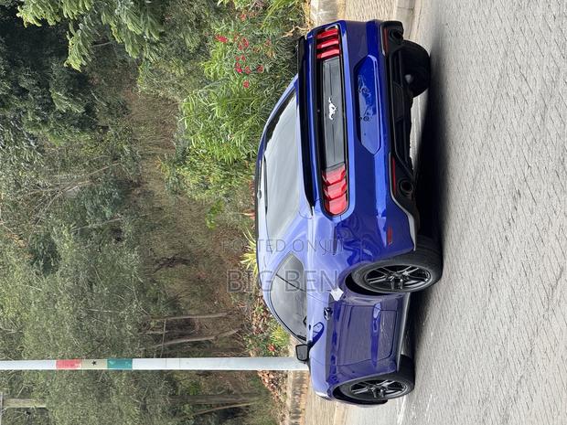 Ford Mustang GT Fastback 2018 Blue