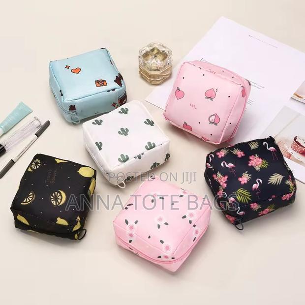 Multifunctional Sanitary Bag photo 2