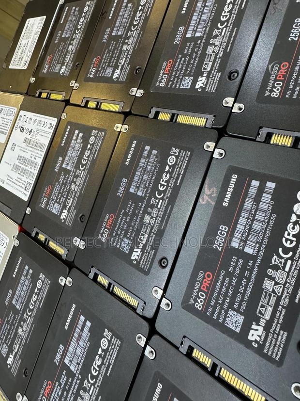 256gb Samsung Sata Ssd photo 3