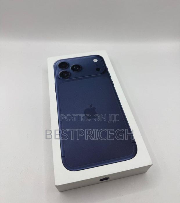 New Apple iPhone 17 Pro Max 256 GB Blue
