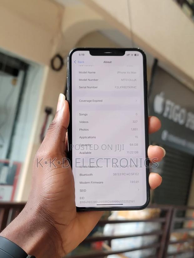 Apple iPhone XS Max 64 GB Black