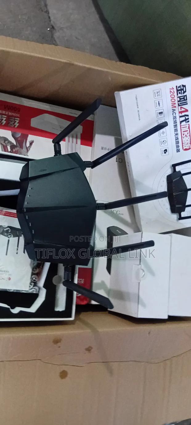 Ac 1200m Router Uk photo 2