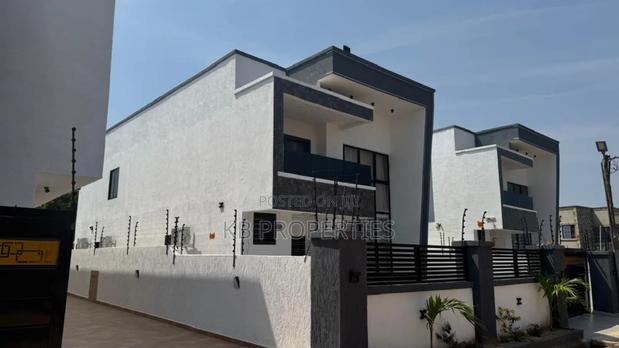 4bdrm House in Kb Properties, Spintex for rent · Photo 2