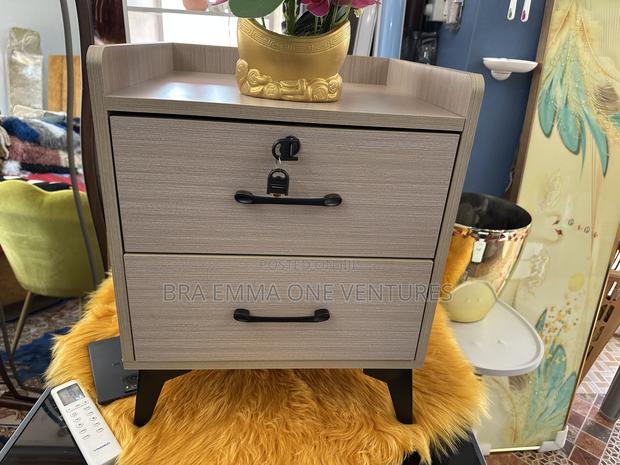 Bedside Table With Drawers · Photo 2