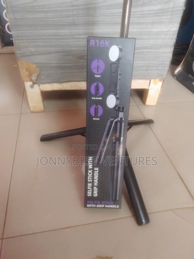 R16k Selfie Stick or R16k Tripod photo 3