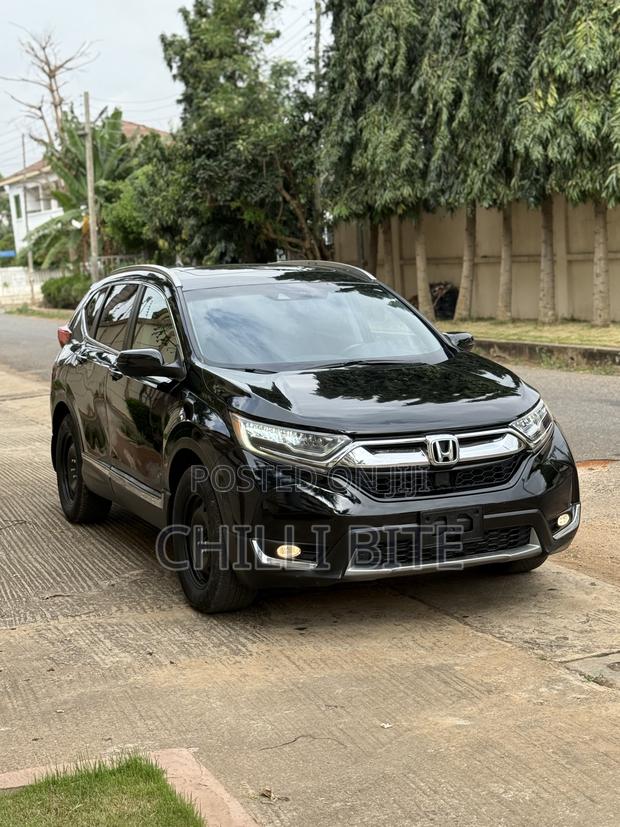 Honda CR-V Touring AWD 2019 Black photo 4