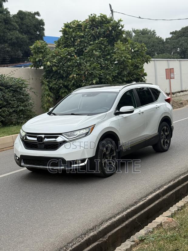 Honda CR-V Touring 4dr SUV AWD (1.5L 4cyl CVT) 2017 White photo 3
