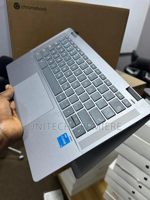 New Laptop HP Chromebook X360 8GB Intel Core I3 SSD 128GB