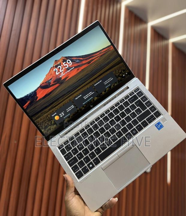 Laptop HP EliteBook 845 G10 16GB Intel Core I5 SSD 256GB