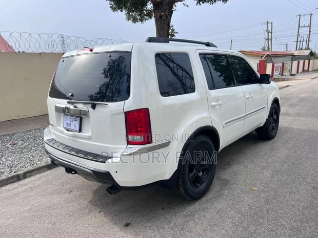 Honda Pilot 2011 White photo 4