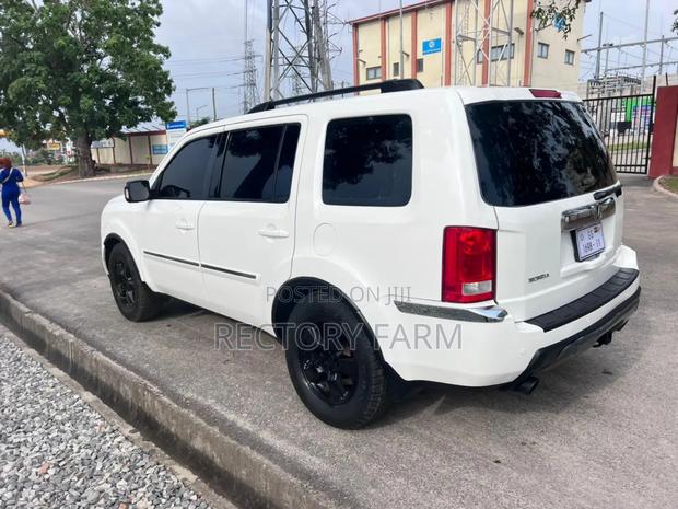 Honda Pilot 2011 White photo 5