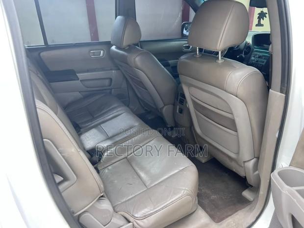 Honda Pilot 2011 White photo 14