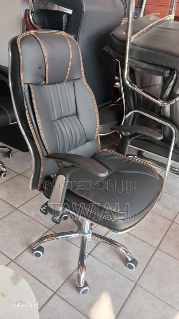 Leather Office Chairs · Photo 3