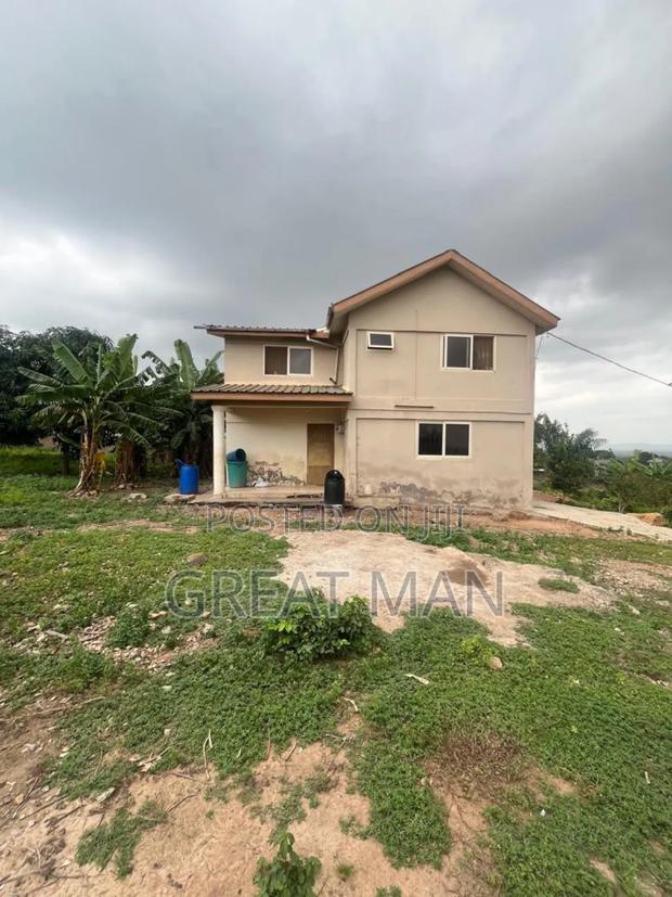 9bdrm House in Dodowa for sale · Photo 4