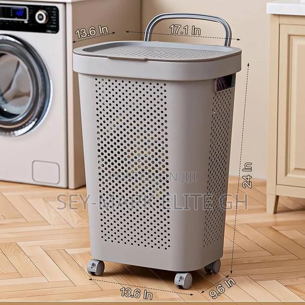 Laundry Basket With Lid Wheels · Photo 3
