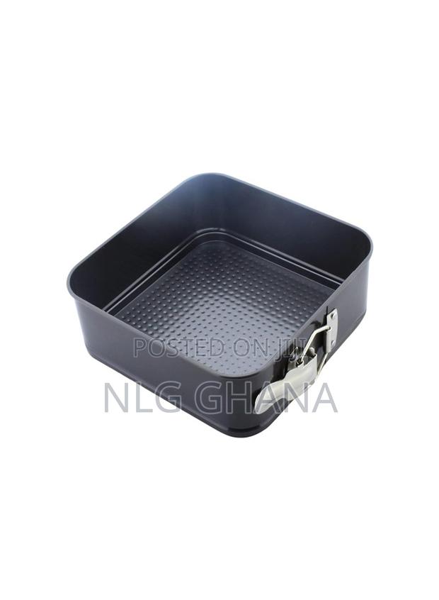 Nonstick Springform Cake Pan With Detachable Base. Ghx6822 · Photo 3