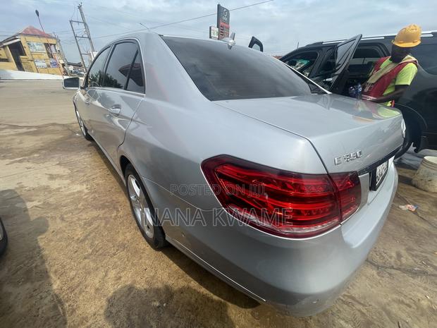 Mercedes-Benz E350 Base 4Matic Sedan AWD (3.5L 6cyl 7A) 2016 Silver